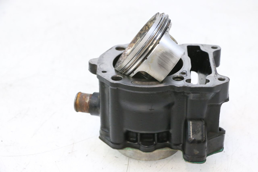 photo de CYLINDER TŁOK PIAGGIO MP3 LT 300 (2010 - 2016) - Alternatywny kąt