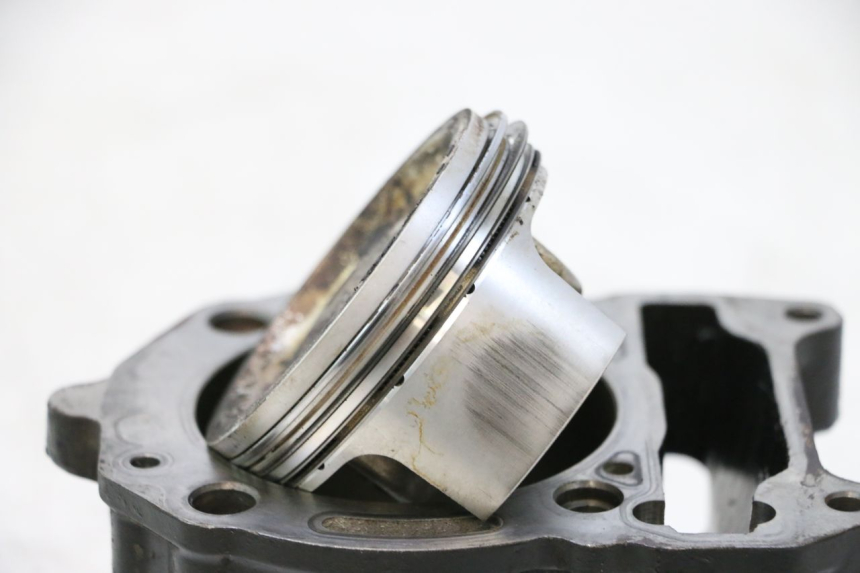 photo de CYLINDER TŁOK PIAGGIO MP3 LT 300 (2010 - 2016) - Zoom jakości