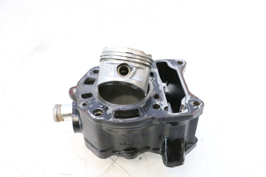 photo de CYLINDER TŁOK PIAGGIO MP3 125 (2006 - 2014) - Widok główny