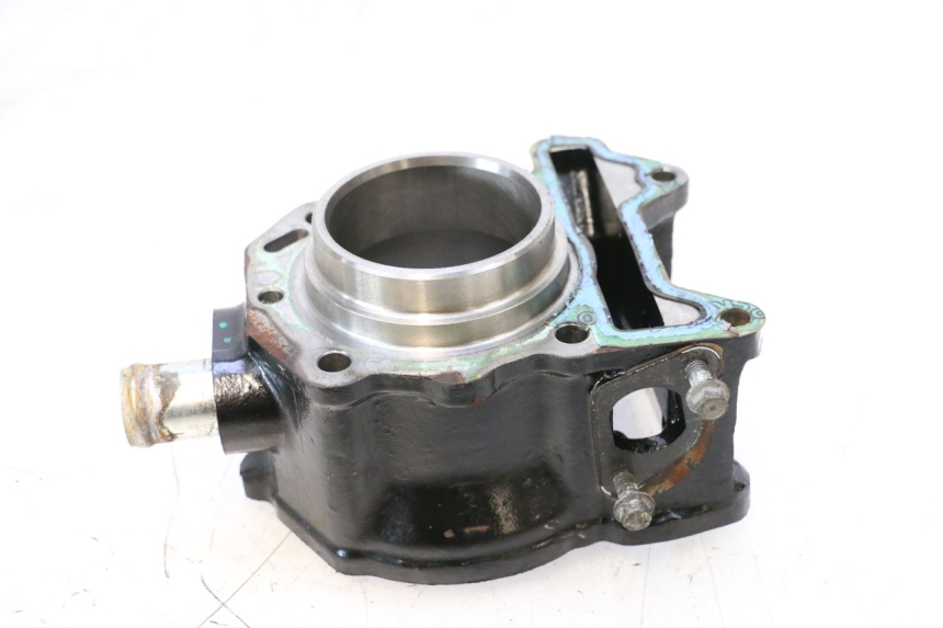 photo de CYLINDER TŁOK PIAGGIO MP3 125 (2006 - 2014) - Zbliżenie komponentów
