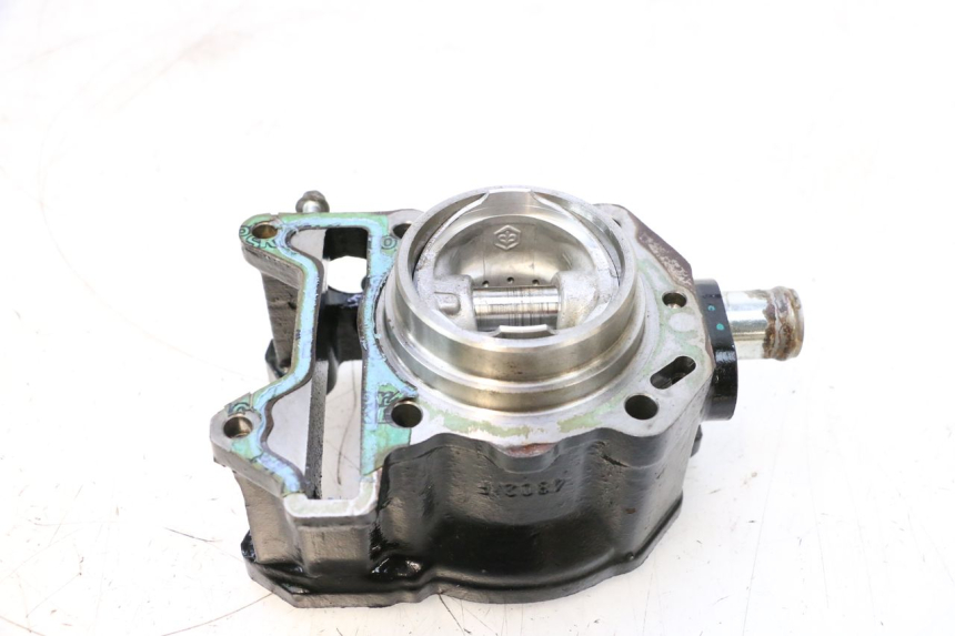 photo de CYLINDER TŁOK PIAGGIO MP3 125 (2006 - 2014) - Widok ogólny