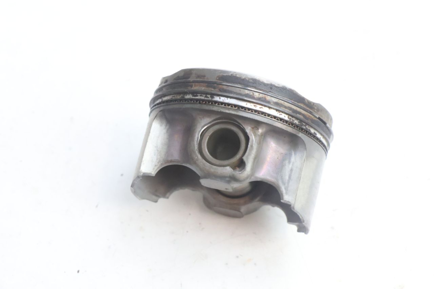 photo de TŁOK CYLINDRA YAMAHA N-MAX NMAX 125 (2021 - 2024) - Widok z bliska