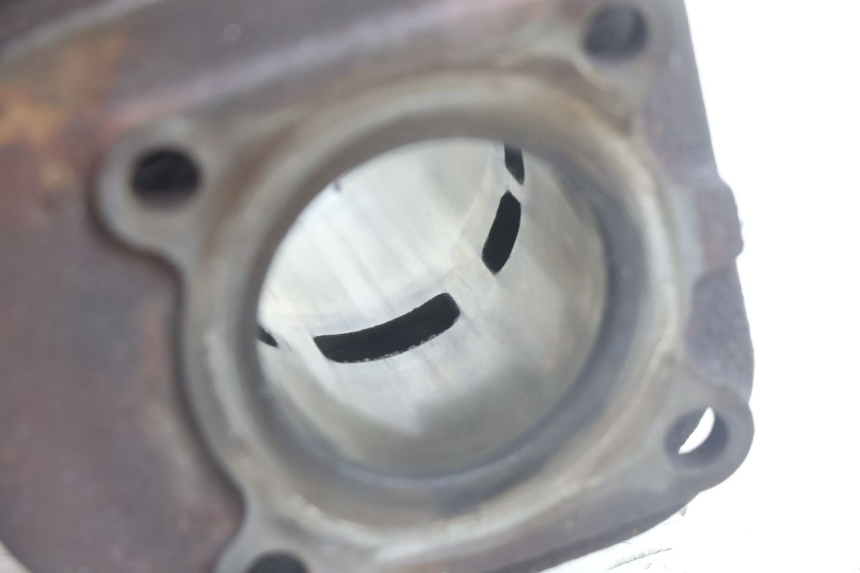 photo de CYLINDER TŁOK YAMAHA NEO'S NEOS 2T 50 (1998 - 2007) - Zbliżenie komponentów