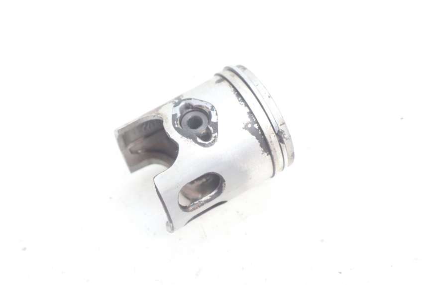 photo de CYLINDER TŁOK YAMAHA NEO'S NEOS 2T 50 (1998 - 2007) - Struktura - zbliżenie
