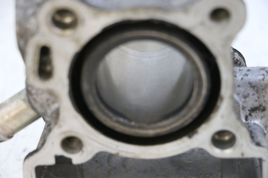 photo de CYLINDER TŁOK YAMAHA NEOS NEO'S 4T 50 (2008 - 2016) - Zbliżenie techniczne