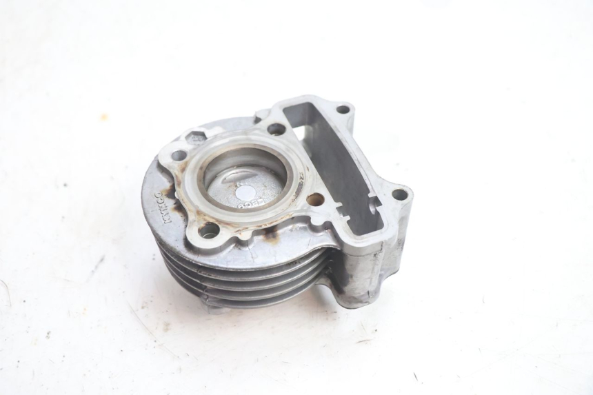photo de TŁOK CYLINDRA KYMCO LIKE 4T 50 (2019 - 2025) - Zbliżenie techniczne