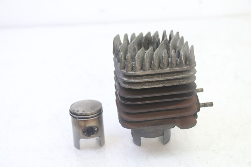 photo de CYLINDER TŁOK PIAGGIO NEW TYPHOON 50 (2010 - 2017) - Widok główny