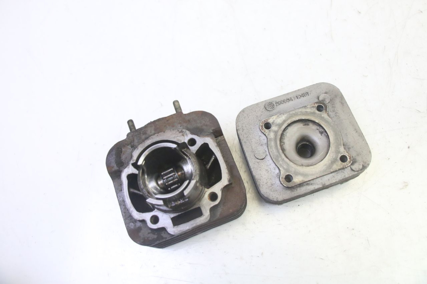 photo de CYLINDER TŁOK PIAGGIO NEW TYPHOON 50 (2010 - 2017) - Zbliżenie techniczne