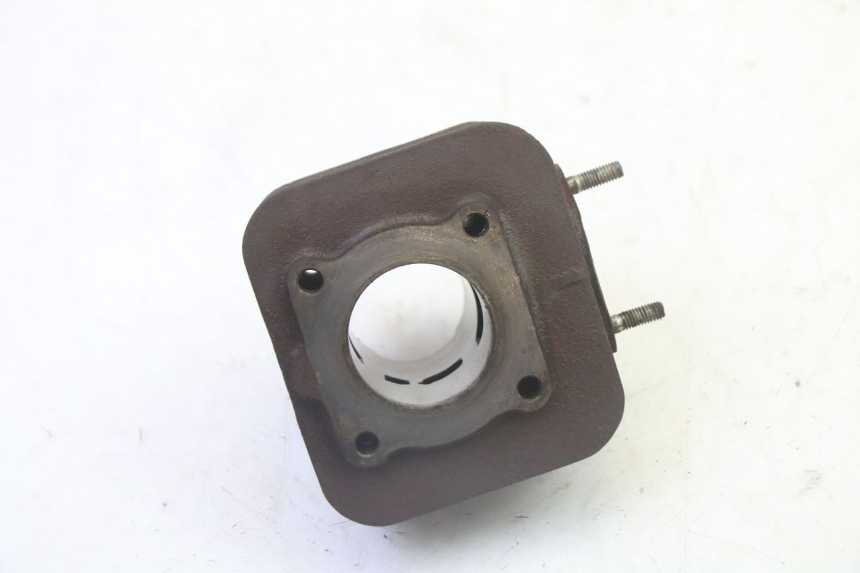 photo de CYLINDER TŁOK PIAGGIO NEW TYPHOON 50 (2010 - 2017) - Punkty mocowania