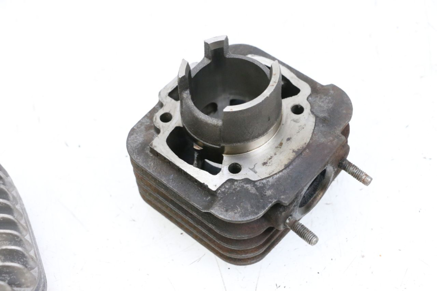 photo de CYLINDER TŁOK PIAGGIO NEW TYPHOON 50 (2010 - 2017) - Inny kąt widzenia