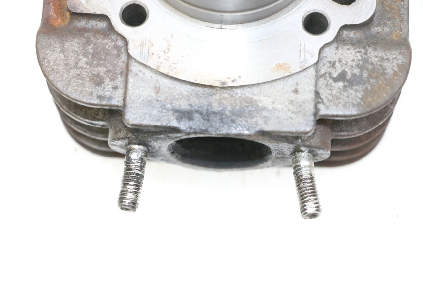 photo de CYLINDER TŁOK PIAGGIO NEW TYPHOON 50 (2018 - 2021) - Zbliżenie komponentów