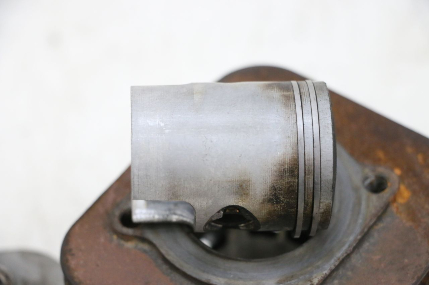 photo de CYLINDER TŁOK PIAGGIO NEW TYPHOON 50 (2018 - 2021) - Widok główny