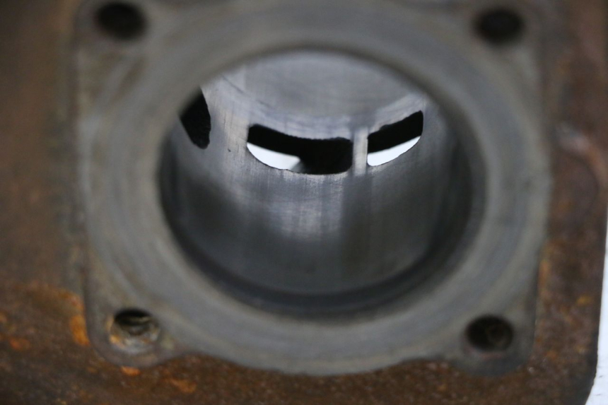 photo de CYLINDER TŁOK PIAGGIO NEW TYPHOON 50 (2018 - 2021) - Oznaczenia i referencje