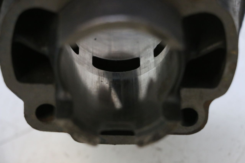 photo de CYLINDER TŁOK MBK NITRO 50 (2004 - 2008) - Zbliżenie techniczne