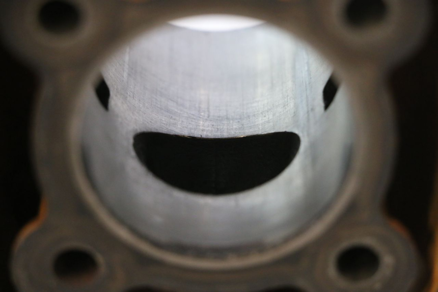 photo de CYLINDER TŁOK MBK NITRO 50 (2004 - 2008) - Inny kąt widzenia