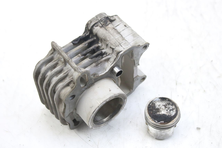 photo de CYLINDER TŁOK SYM ORBIT 2 4T 50 (2008 - 2017) - Widok ogólny