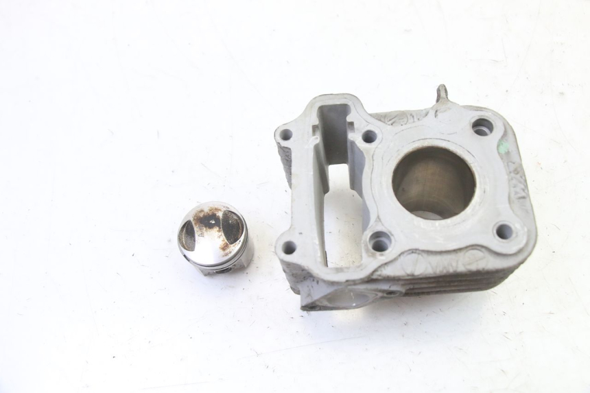 photo de CYLINDER TŁOK SYM ORBIT 2 4T 50 (2008 - 2017) - Zoom stanu zużycia