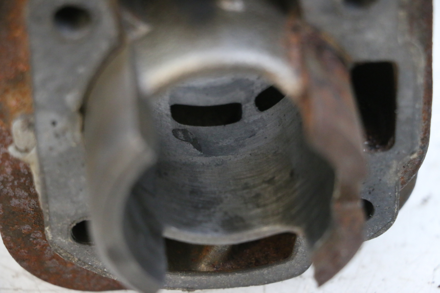 photo de CYLINDER TŁOK SYM ORBIT 2 50 (2008 - 2014) - Inny kąt widzenia