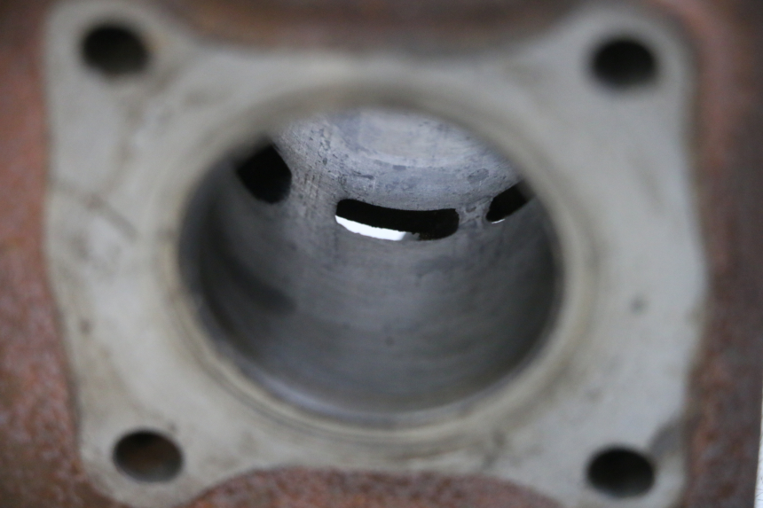 photo de CYLINDER TŁOK SYM ORBIT 2 50 (2008 - 2014) - Punkty mocowania