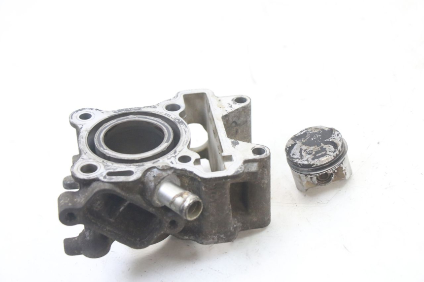 photo de CYLINDER TŁOK MBK OVETTO 4T 50 (2008 - 2016) - Zoom stanu zużycia