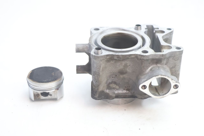 photo de CYLINDER TŁOK HONDA PCX (JF28) 125 (2009 - 2011) - Szczegół części
