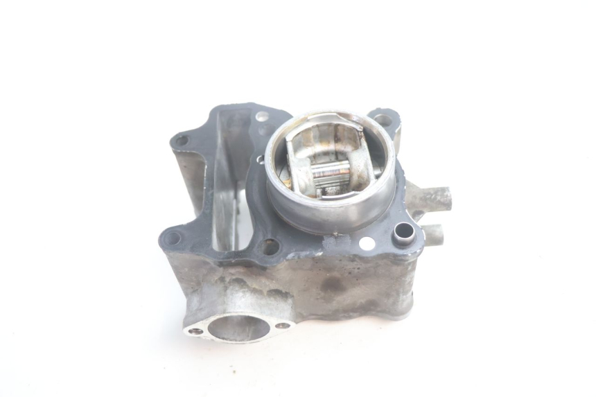 photo de CYLINDER TŁOK HONDA PCX (JF28) 125 (2009 - 2011) - Zbliżenie techniczne