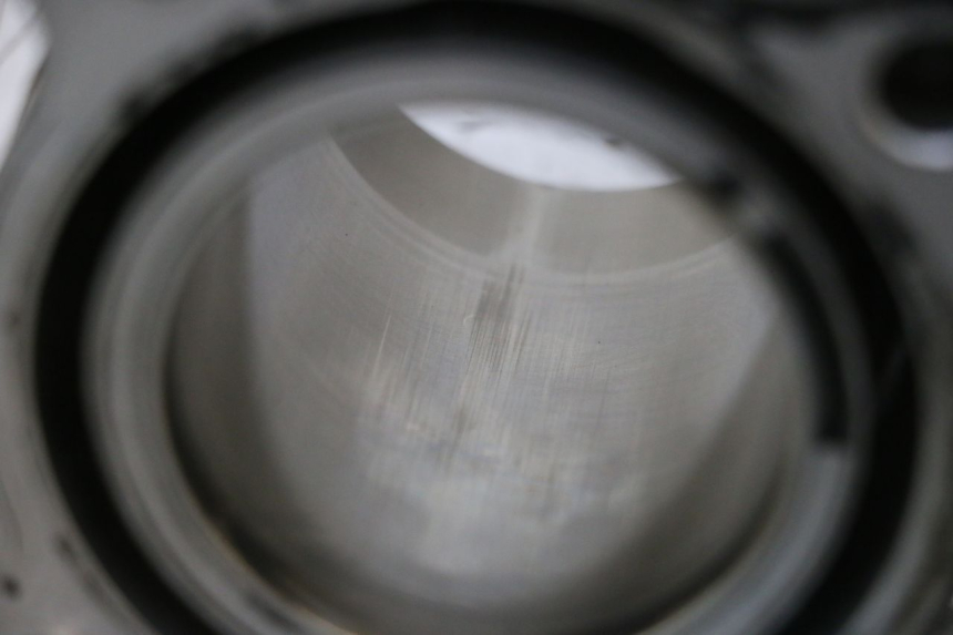 photo de CYLINDER TŁOK HONDA PCX (JF57/JF64) 125 (2014 - 2018) - Szczegóły charakterystyczne