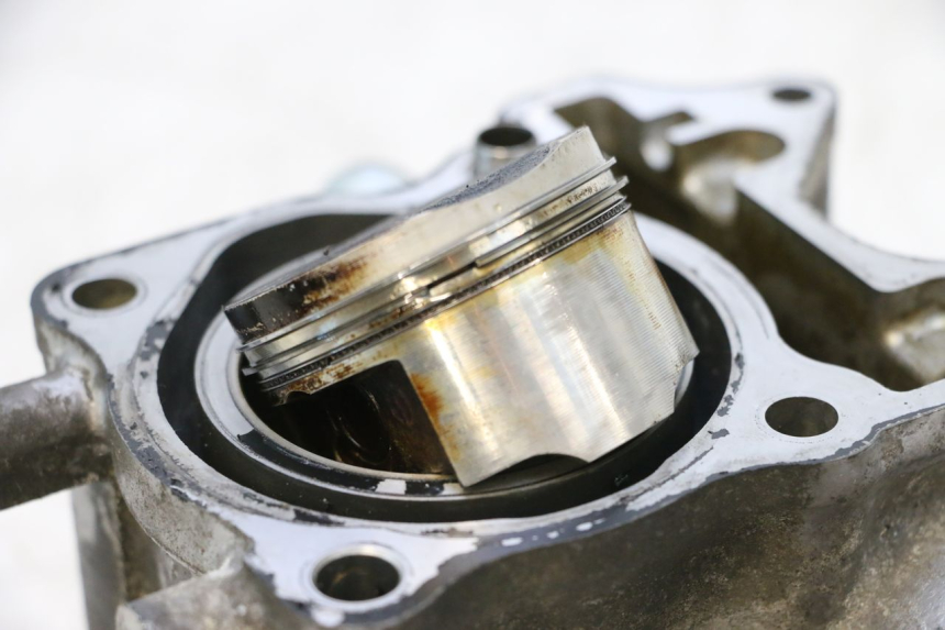 photo de CYLINDER TŁOK HONDA PCX (JF57/JF64) 125 (2014 - 2018) - Zoom stanu zużycia