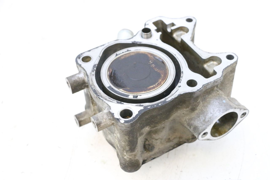 photo de CYLINDER TŁOK HONDA PCX (JF57/JF64) 125 (2014 - 2018) - Zbliżenie techniczne