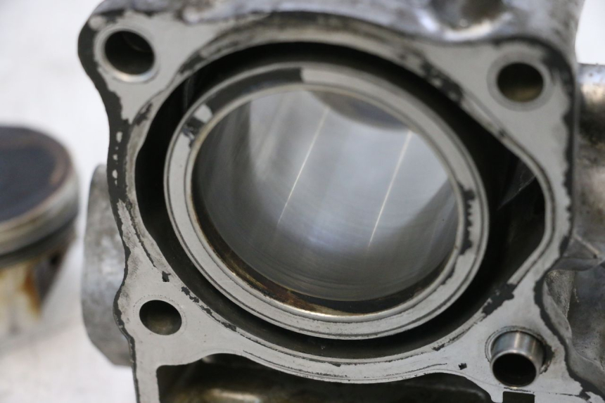 photo de CYLINDER TŁOK HONDA PCX (JF57/JF64) 125 (2014 - 2018) - Stan powierzchni