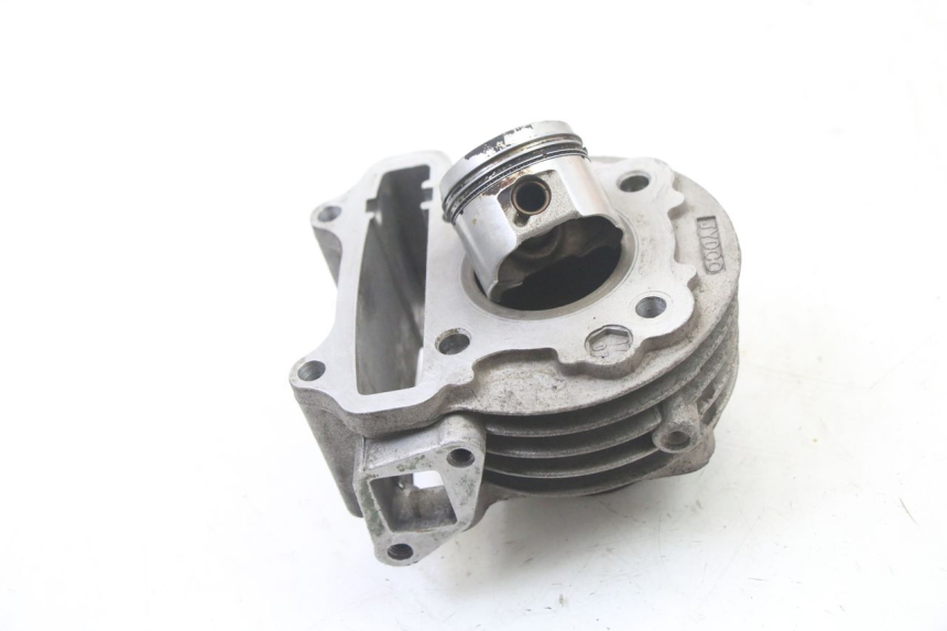 photo de CYLINDER TŁOK PEUGEOT KISBEE 4T 50 (2010 - 2017) - Widok główny