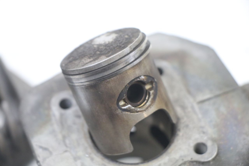 photo de CYLINDER TŁOK PEUGEOT LUDIX ONE 50 (2005 - 2008) - Oznaczenia i referencje