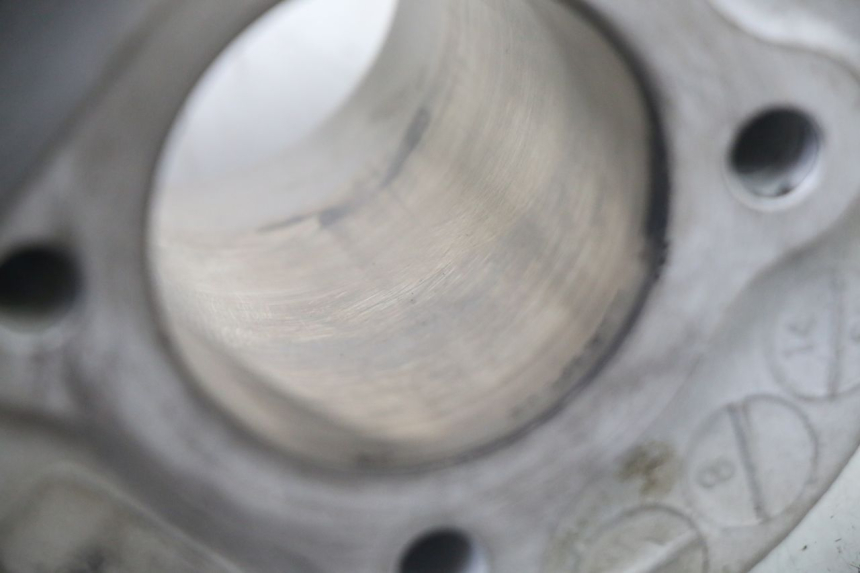 photo de CYLINDER TŁOK PEUGEOT VIVACITY 125 (2010 - 2017) - Zbliżenie komponentów