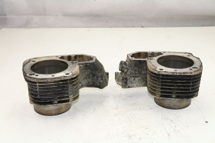 photo de CYLINDER TŁOK BMW R RT ABS 1100 (1996 - 2001) - Widok z bliska