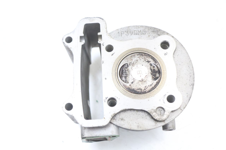 photo de CYLINDER TŁOK EUROCKA R8 4T 50 (2013 - 2022) - Zbliżenie techniczne