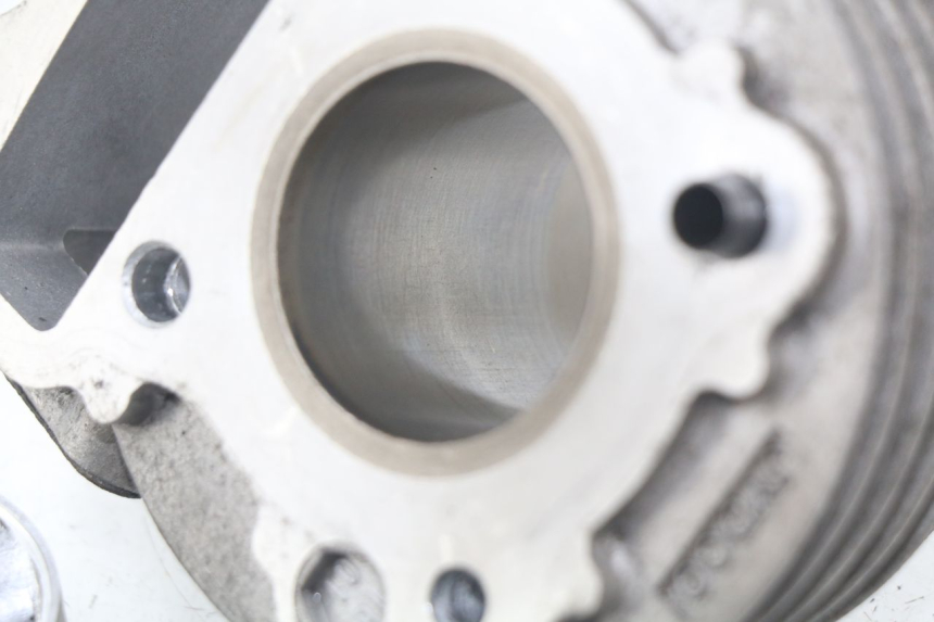 photo de CYLINDER TŁOK TNT MOTOR ROMA 10' 4T 50 (2007 - 2018) - Inny kąt widzenia