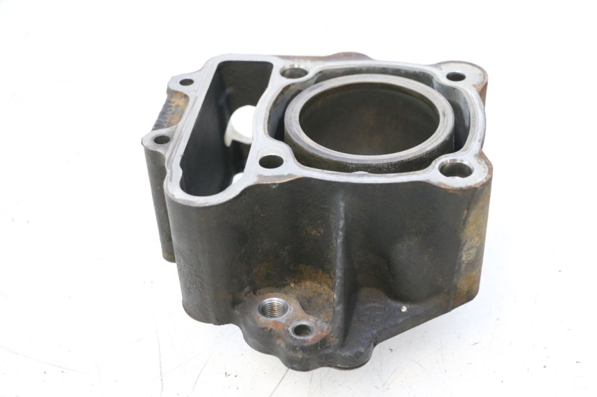 photo de CYLINDER TŁOK PEUGEOT SATELIS 125 (2006 - 2009) - Widok z bliska
