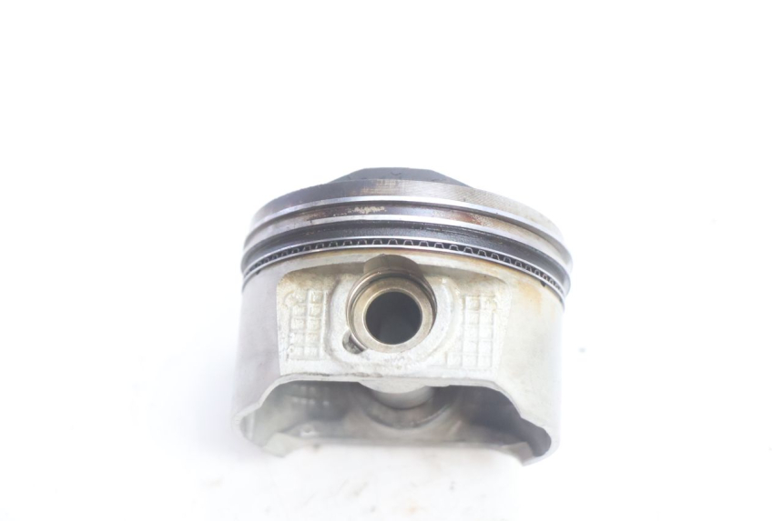 photo de CYLINDER TŁOK PEUGEOT SATELIS 125 (2006 - 2009) - Widok z bliska