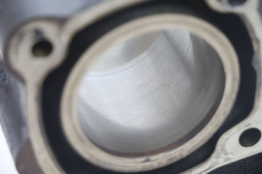 photo de CYLINDER TŁOK PEUGEOT SATELIS 125 (2006 - 2009) - Oznaczenia i referencje