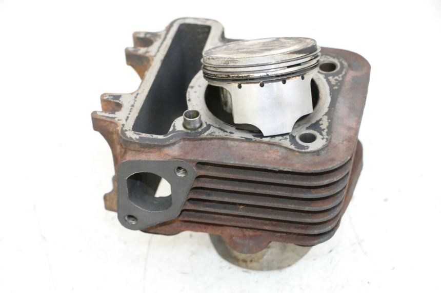 photo de CYLINDER TŁOK APRILIA SCARABEO 100 (2003 - 2012) - Widok główny