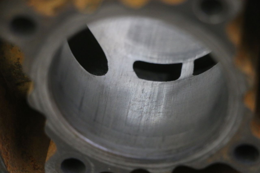 photo de CYLINDER TŁOK DERBI SENDA SM DRD 50 (2008 - 2013) - Oznaczenia i referencje