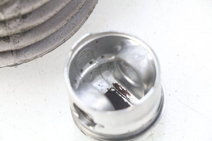 photo de CYLINDER TŁOK KYMCO SENTO 50 (2008 - 2013) - Zoom stanu zużycia