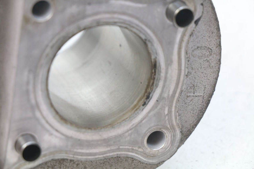 photo de CYLINDER TŁOK KYMCO SENTO 50 (2008 - 2013) - Zbliżenie techniczne