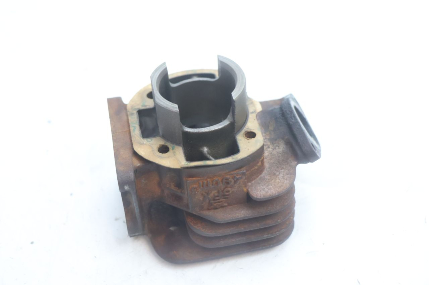 photo de TŁOK CYLINDRA YAMAHA SLIDER 50 (1999 - 2004) - Widok z bliska