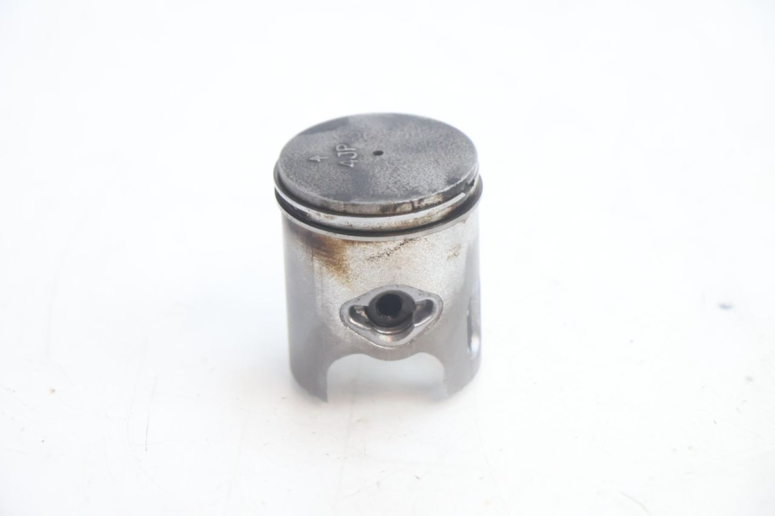 photo de TŁOK CYLINDRA YAMAHA SLIDER 50 (1999 - 2004) - Struktura - zbliżenie