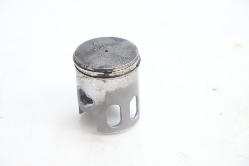 photo de TŁOK CYLINDRA YAMAHA SLIDER 50 (1999 - 2004) - Alternatywny kąt