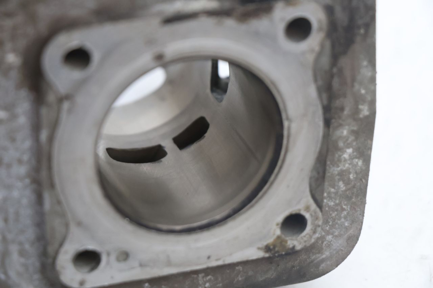 photo de TŁOK CYLINDRA PEUGEOT SPEEDFIGHT 2 AC 50 (2000 - 2009) - Widok produktu
