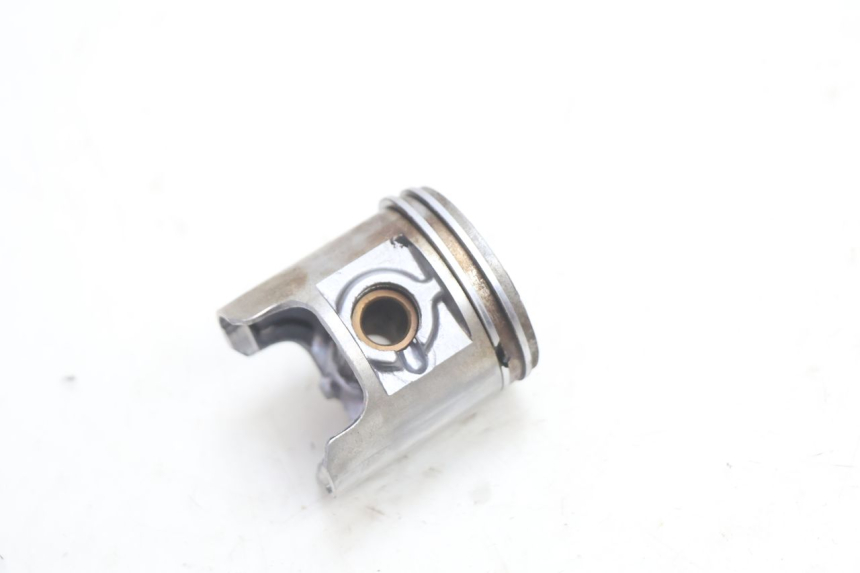 photo de TŁOK CYLINDRA PEUGEOT SPEEDFIGHT 2 AC 50 (2000 - 2009) - Widok z bliska
