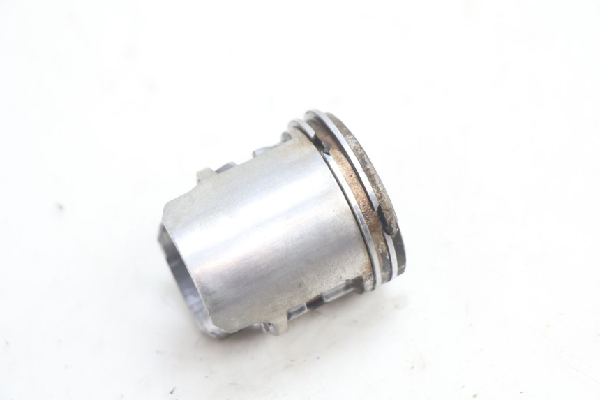 photo de TŁOK CYLINDRA PEUGEOT SPEEDFIGHT 2 AC 50 (2000 - 2009) - Alternatywny kąt