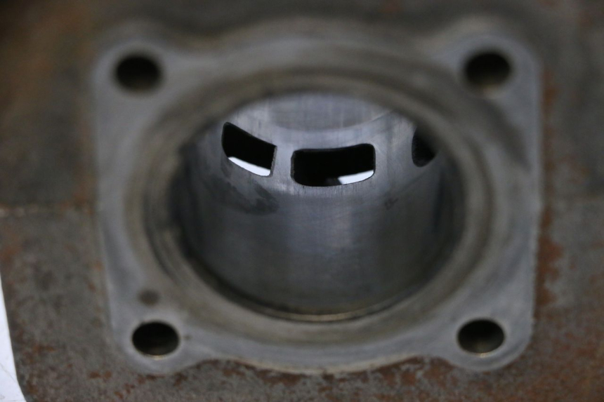 photo de TŁOK CYLINDRA PEUGEOT SPEEDFIGHT 2 AC 50 (2000 - 2009) - Część sprawdzona